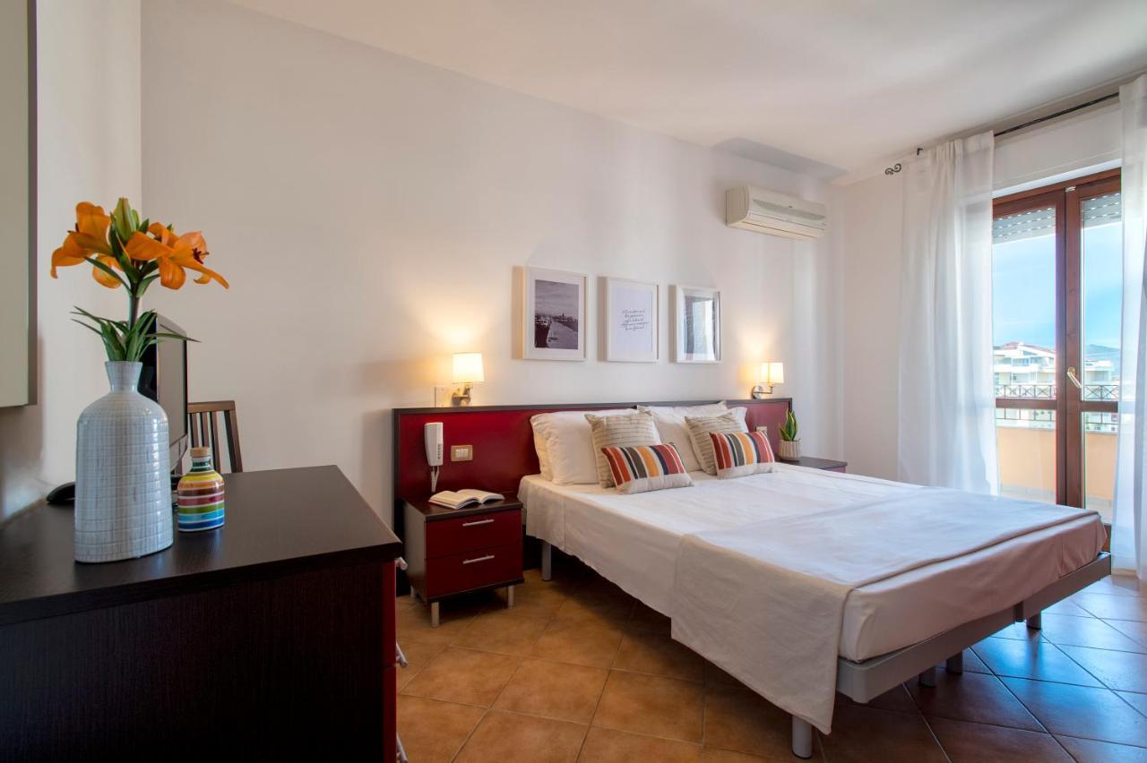 Le Terrazze Apartments อาลเกโร ภายนอก รูปภาพ